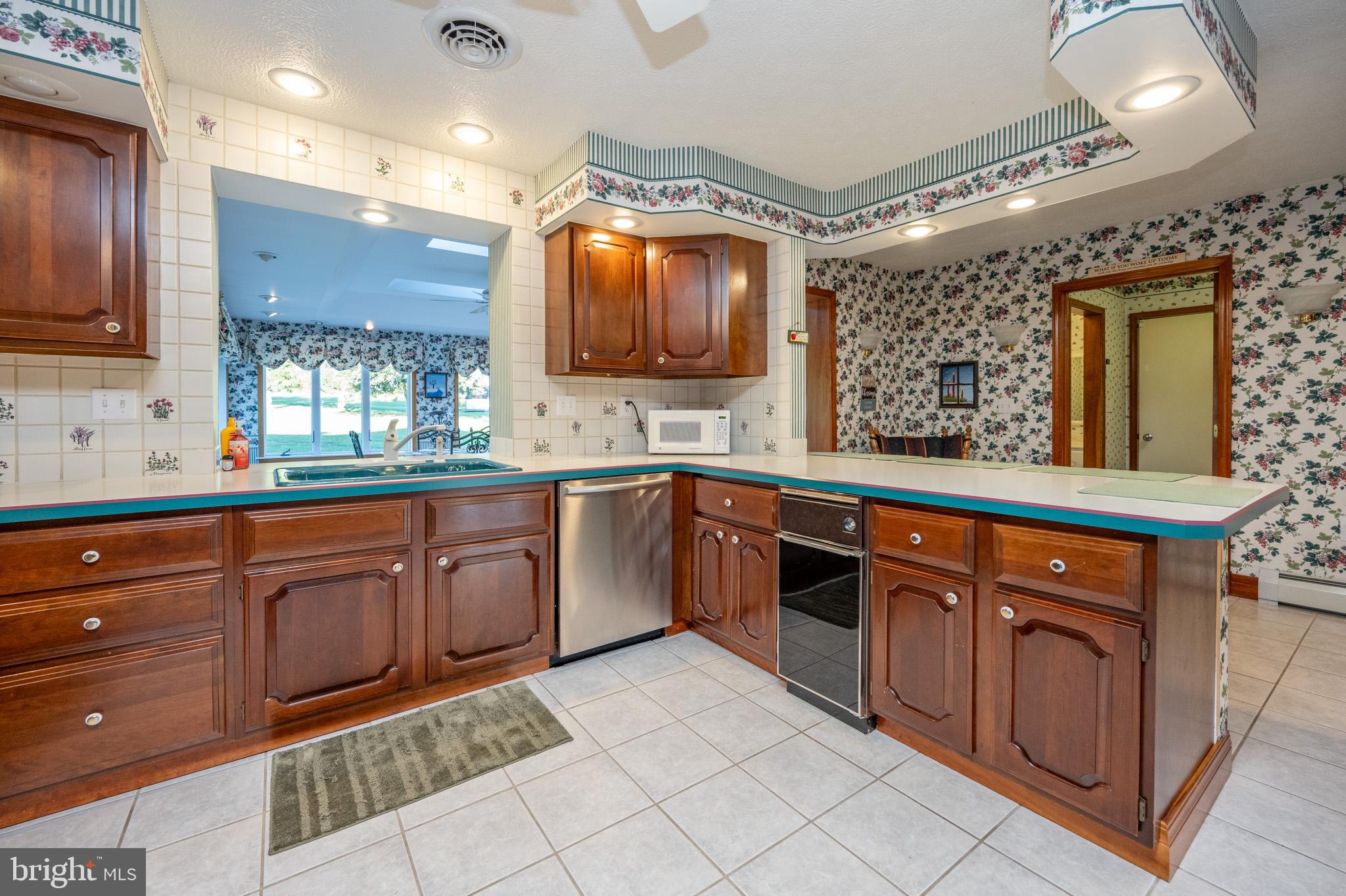 MT. LAKE PARK - Residential