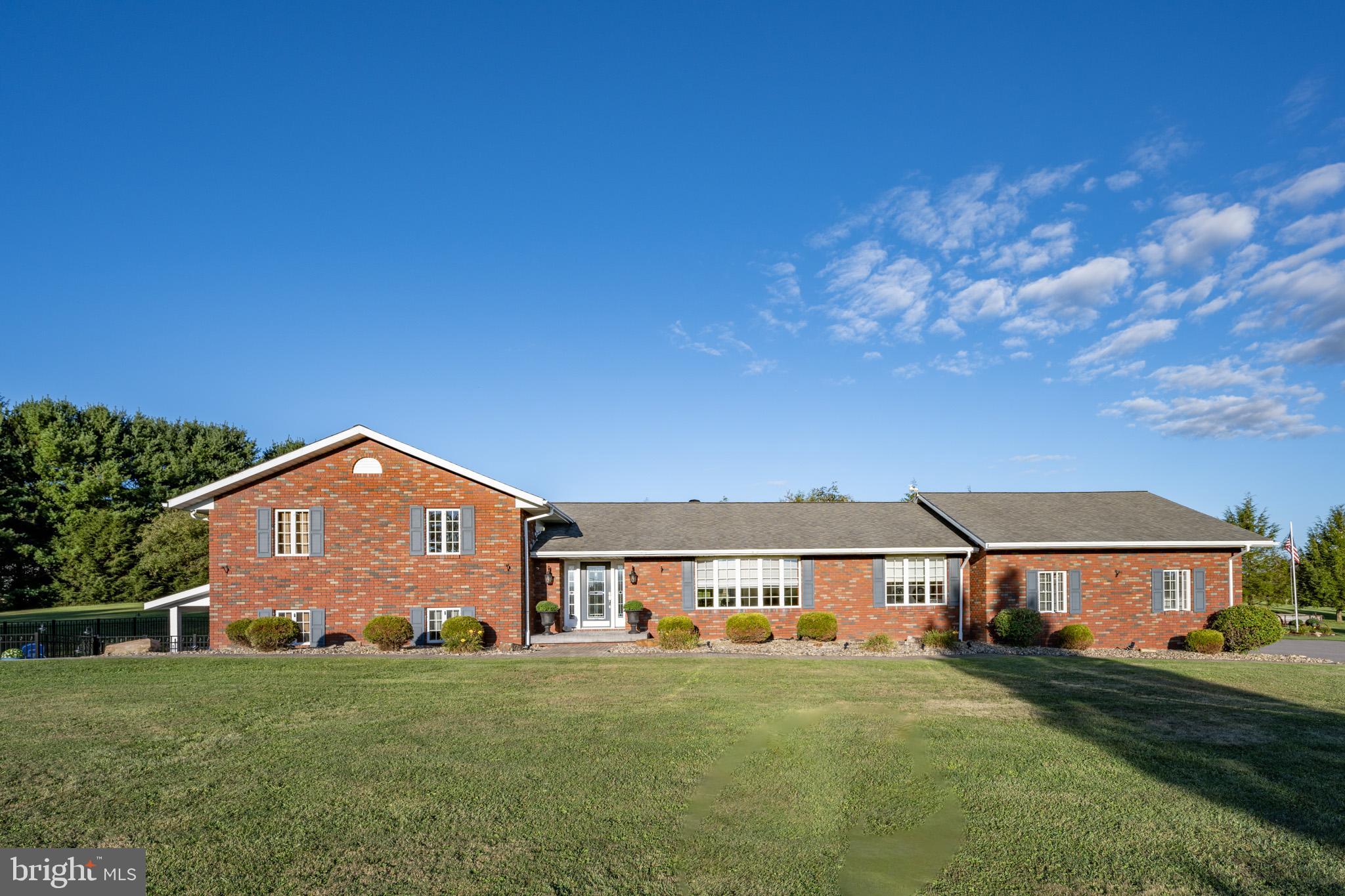 MT. LAKE PARK - Residential