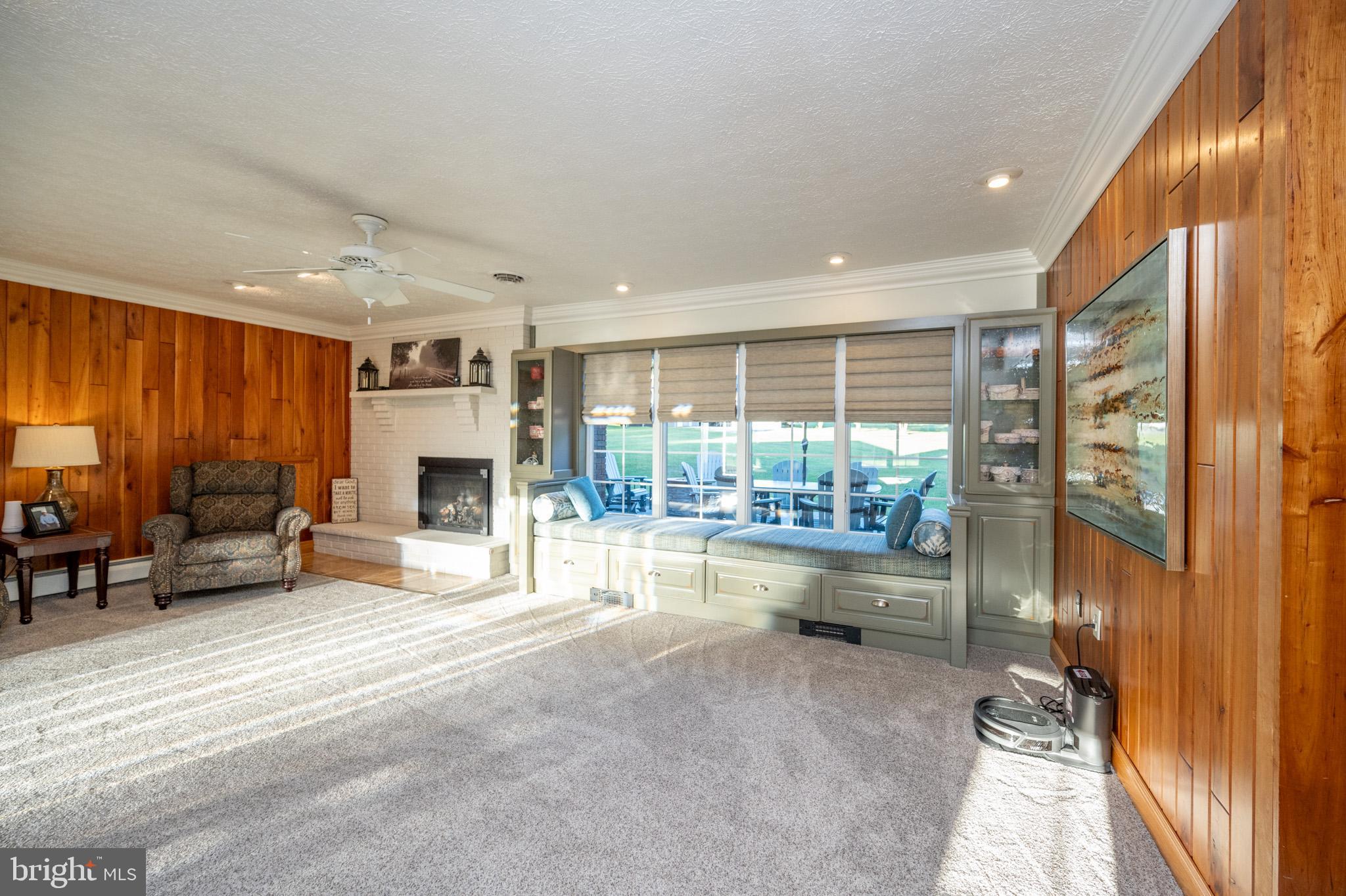 MT. LAKE PARK - Residential