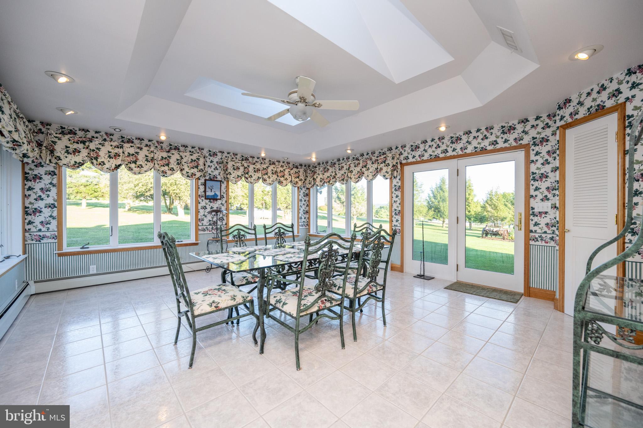 MT. LAKE PARK - Residential