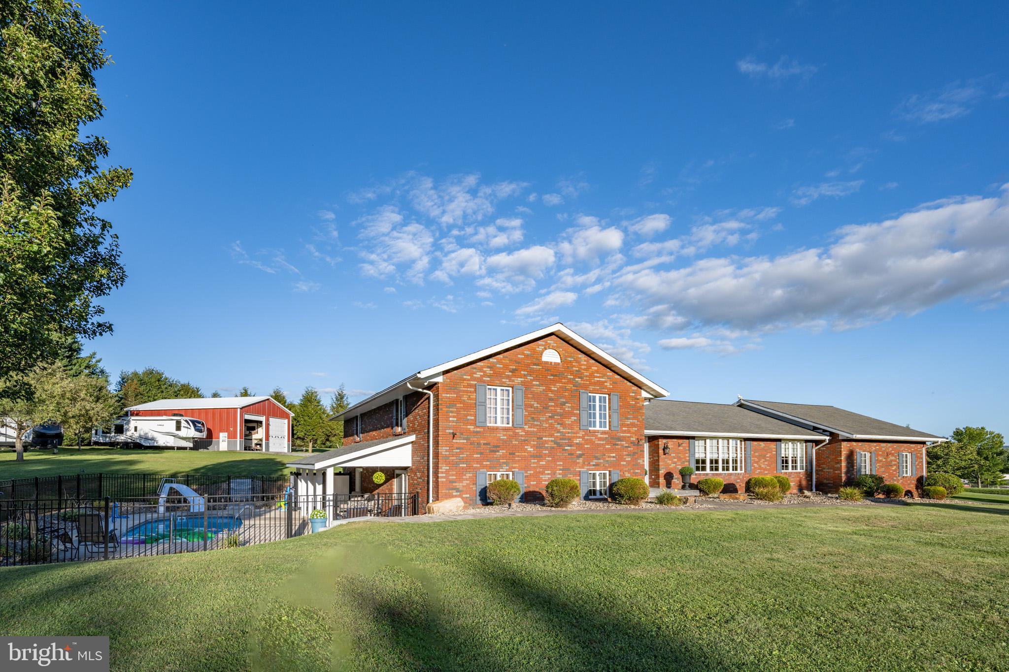 MT. LAKE PARK - Residential