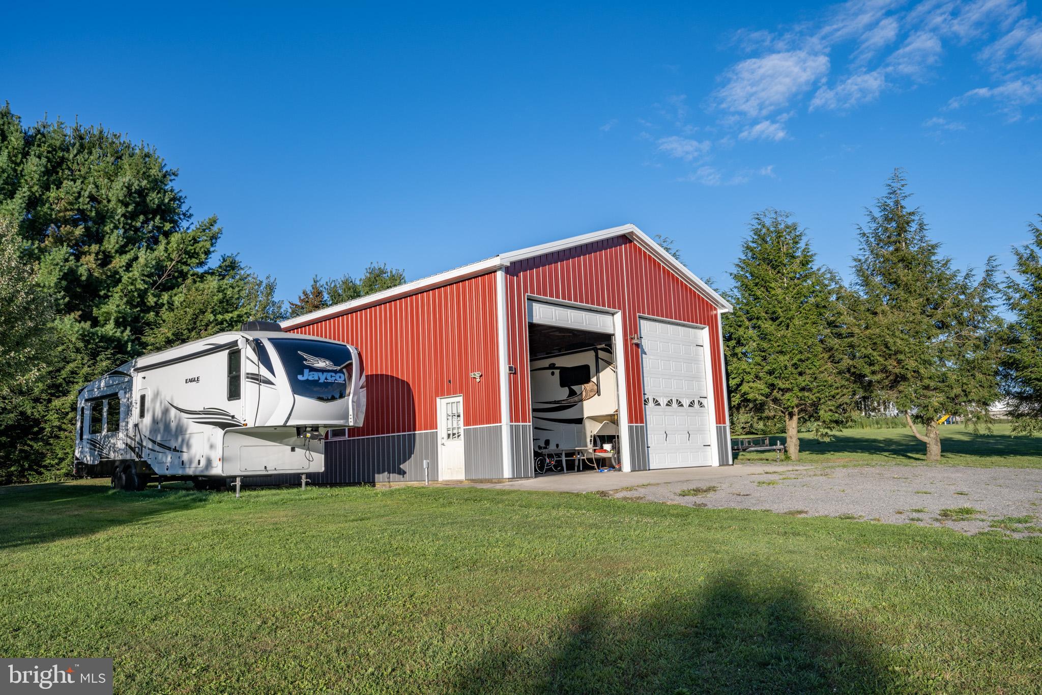 MT. LAKE PARK - Residential