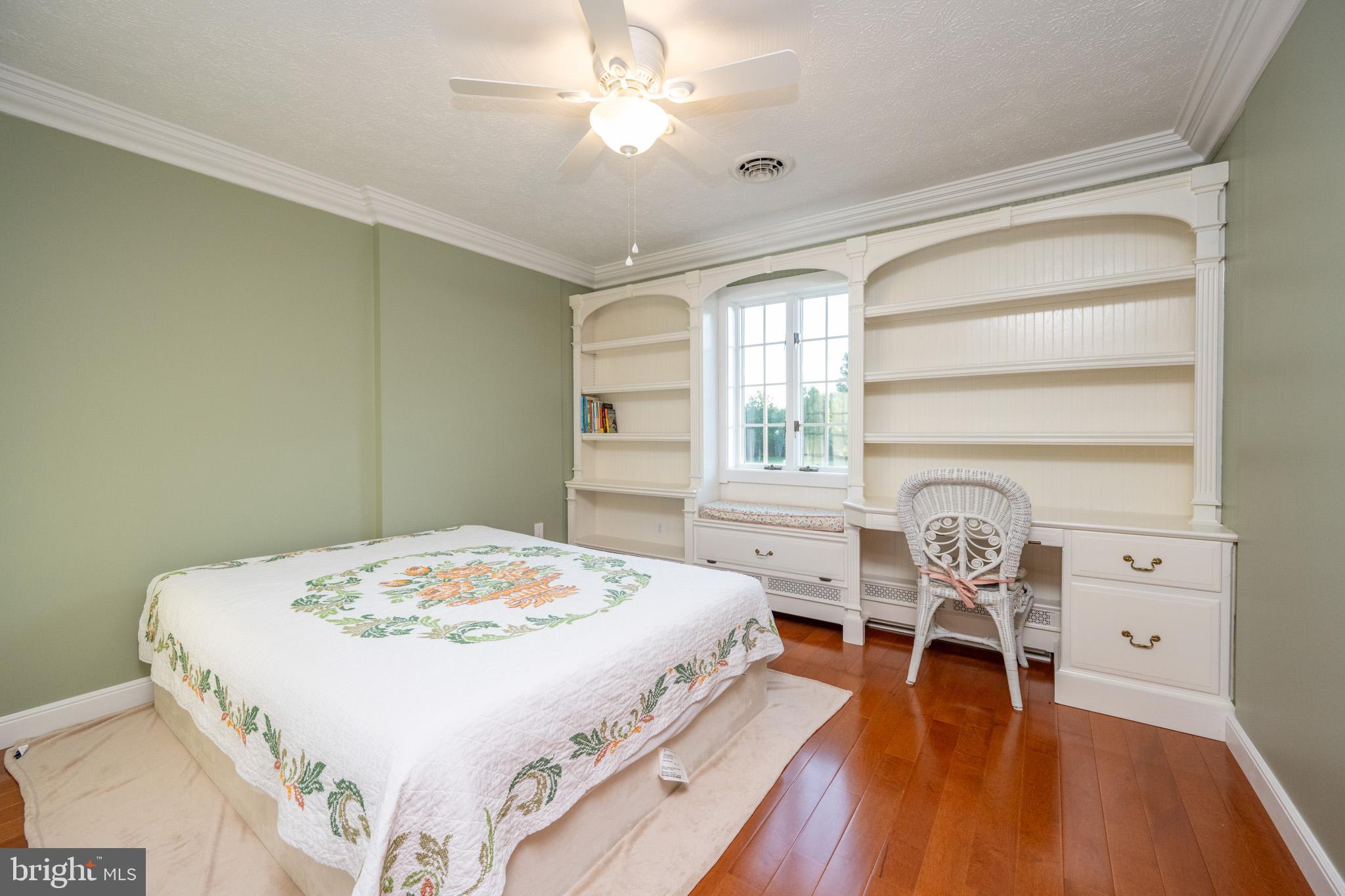 MT. LAKE PARK - Residential