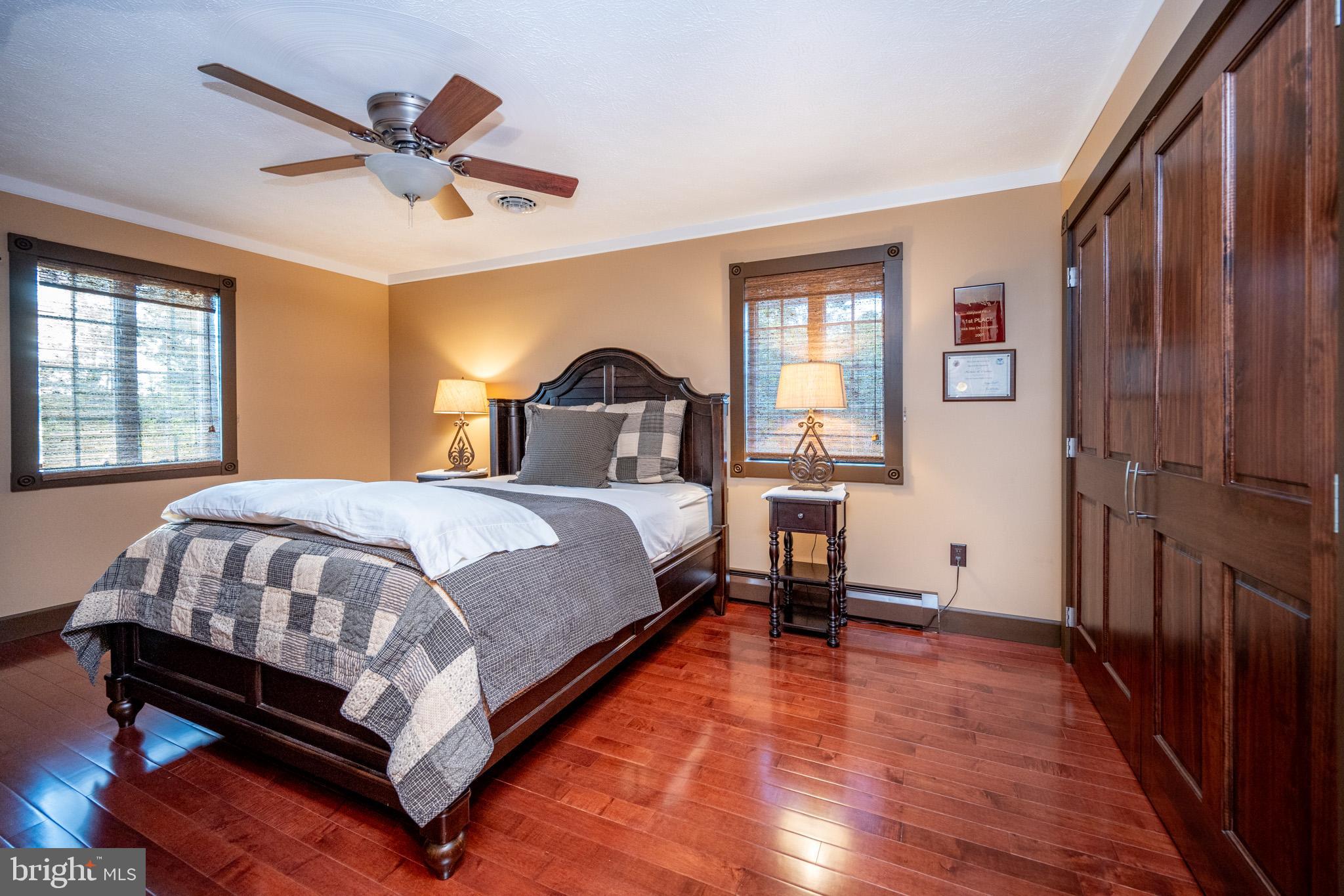 MT. LAKE PARK - Residential