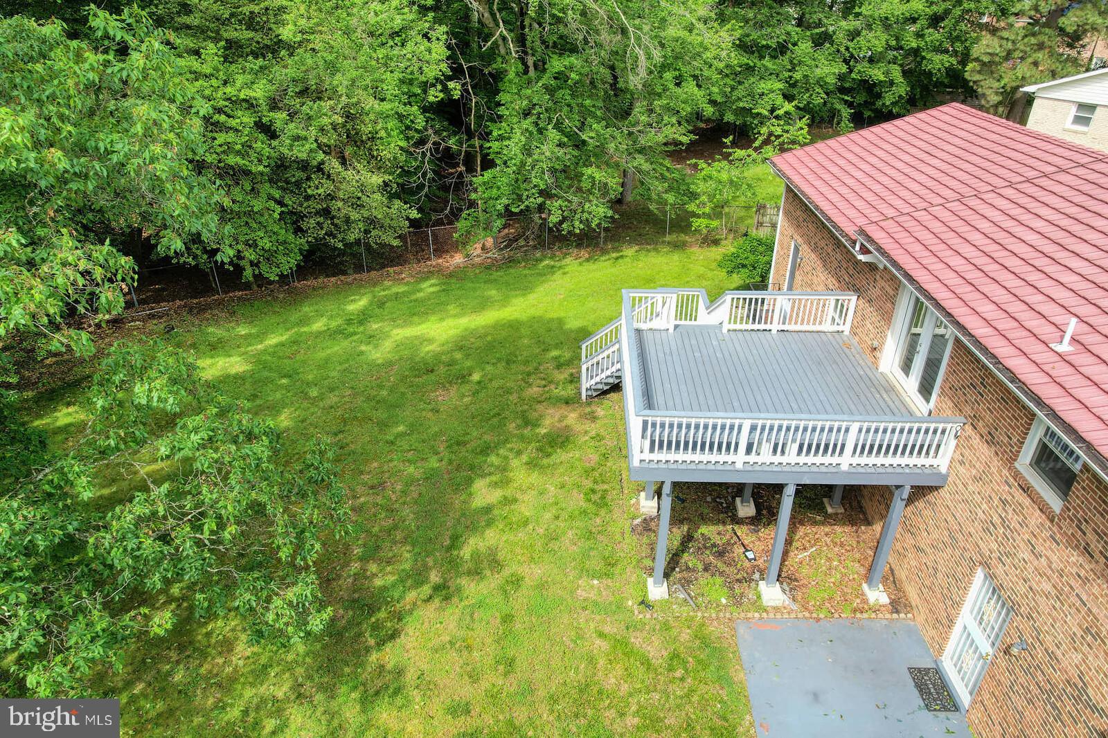 SURRATTS GARDENS - Residential