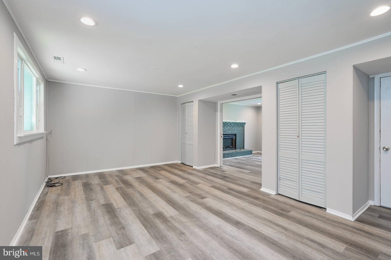 SURRATTS GARDENS - Residential