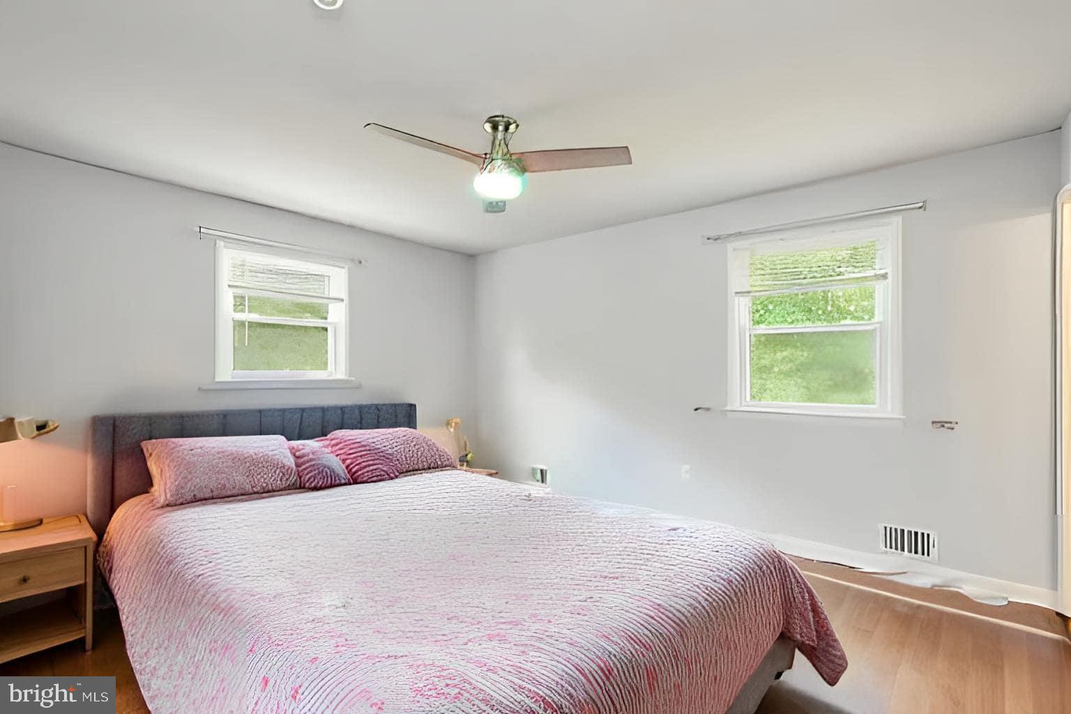 SURRATTS GARDENS - Residential