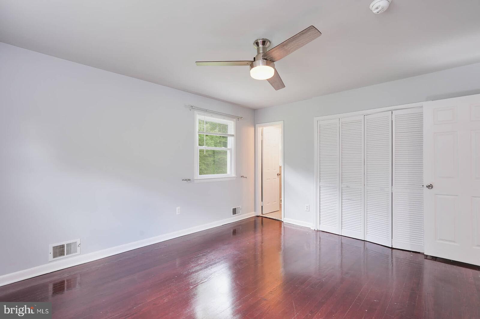 SURRATTS GARDENS - Residential