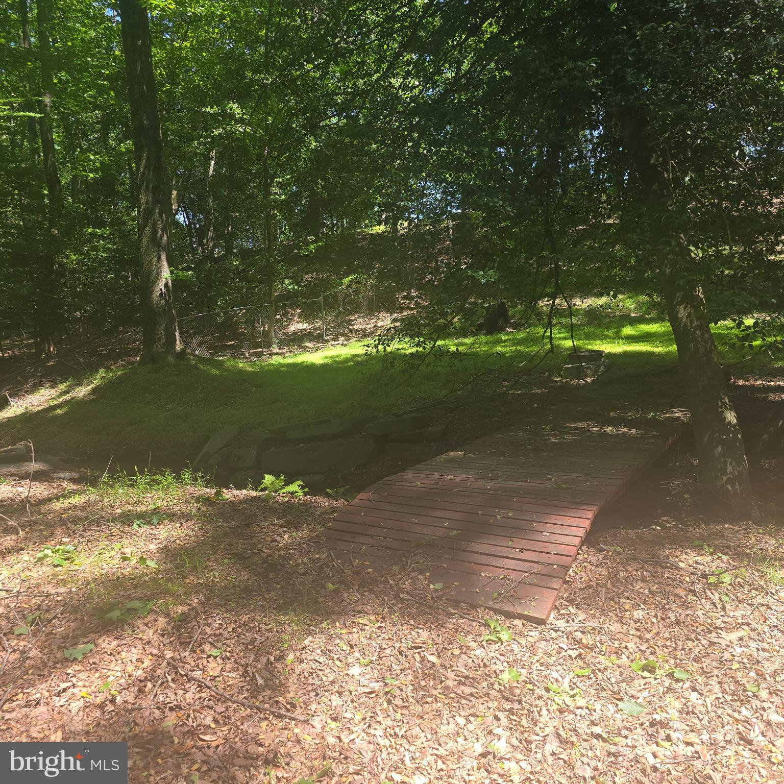 SURRATTS GARDENS - Residential