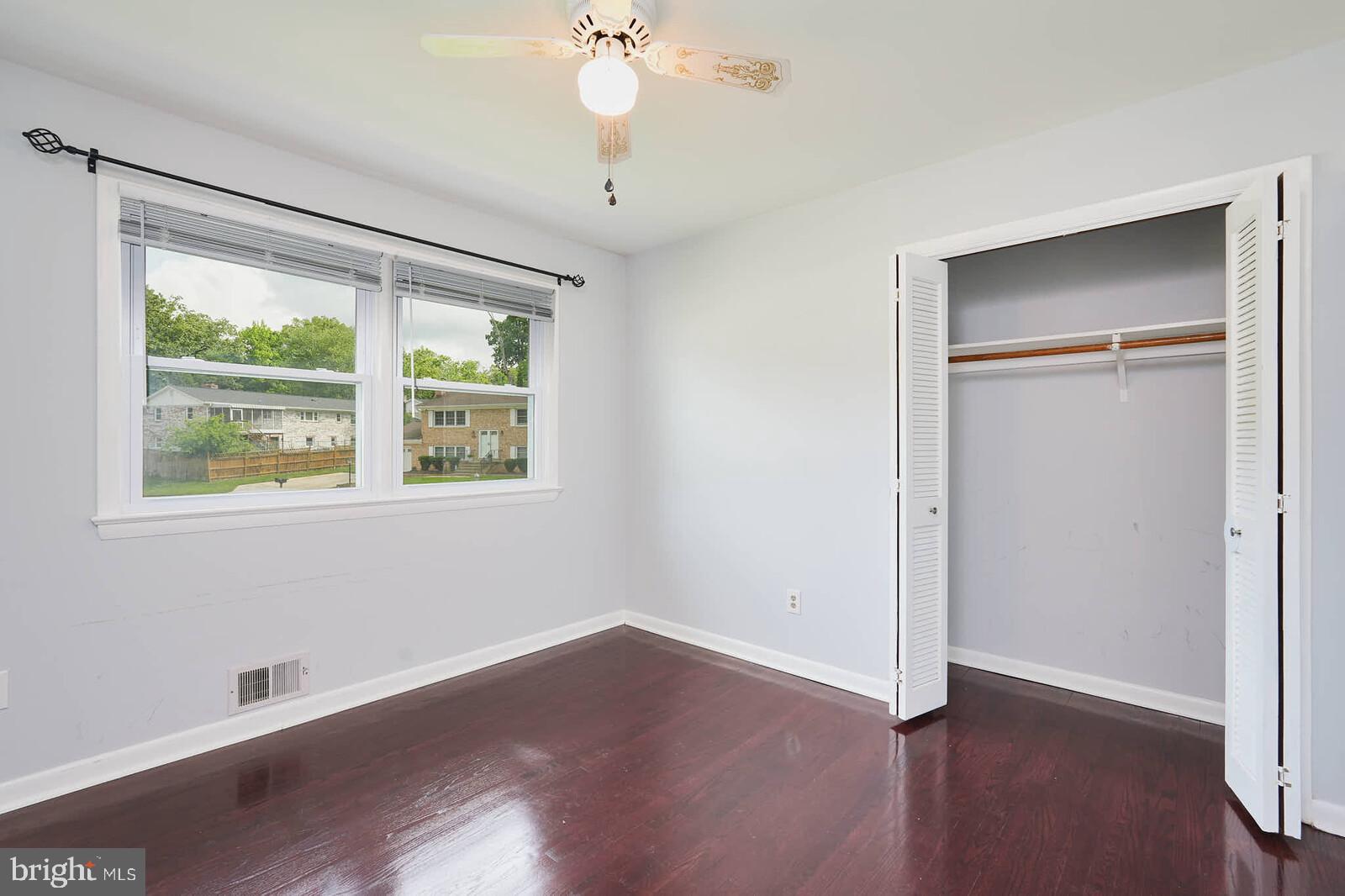 SURRATTS GARDENS - Residential