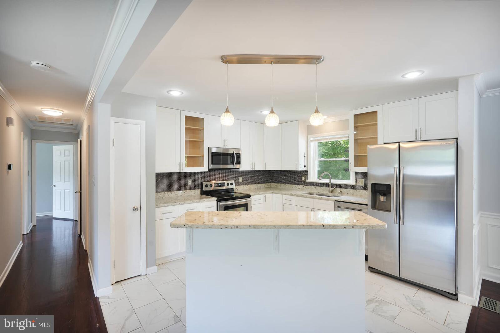 SURRATTS GARDENS - Residential