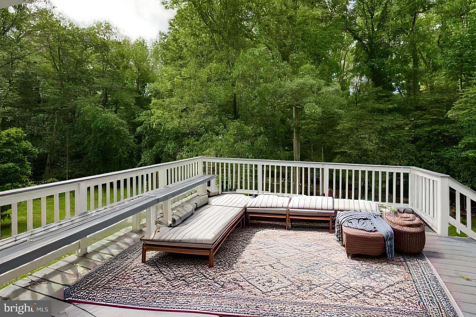 SURRATTS GARDENS - Residential