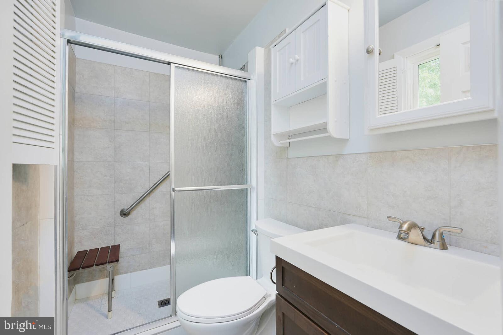 SURRATTS GARDENS - Residential