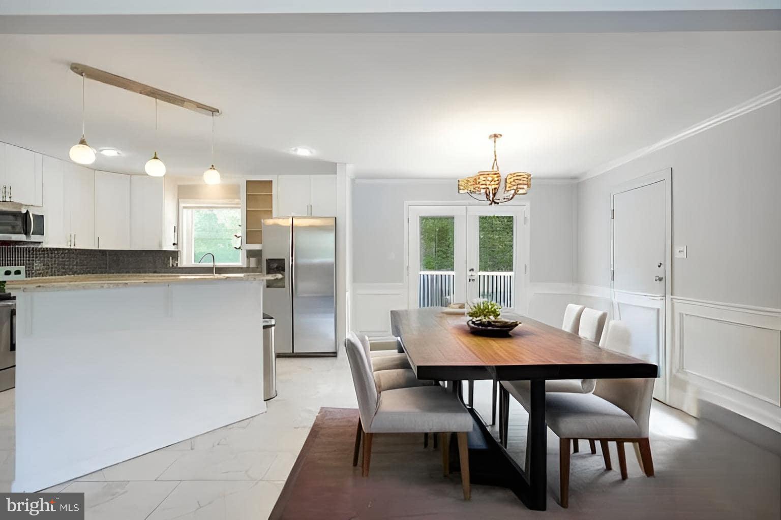 SURRATTS GARDENS - Residential