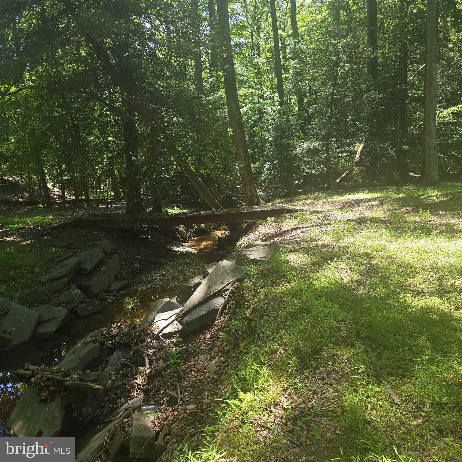 SURRATTS GARDENS - Residential