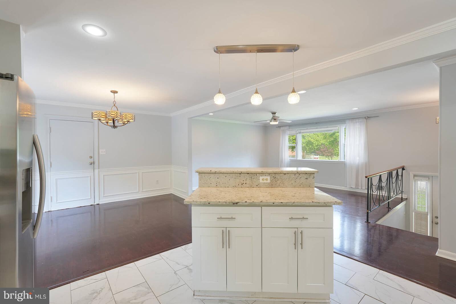 SURRATTS GARDENS - Residential