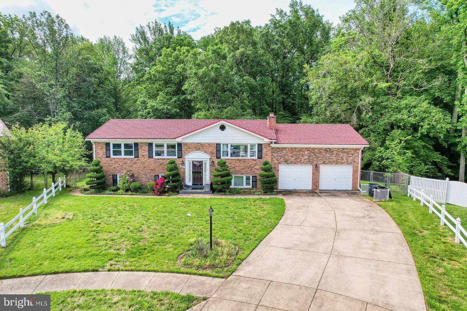 9405 GARDEN CIRCLE
