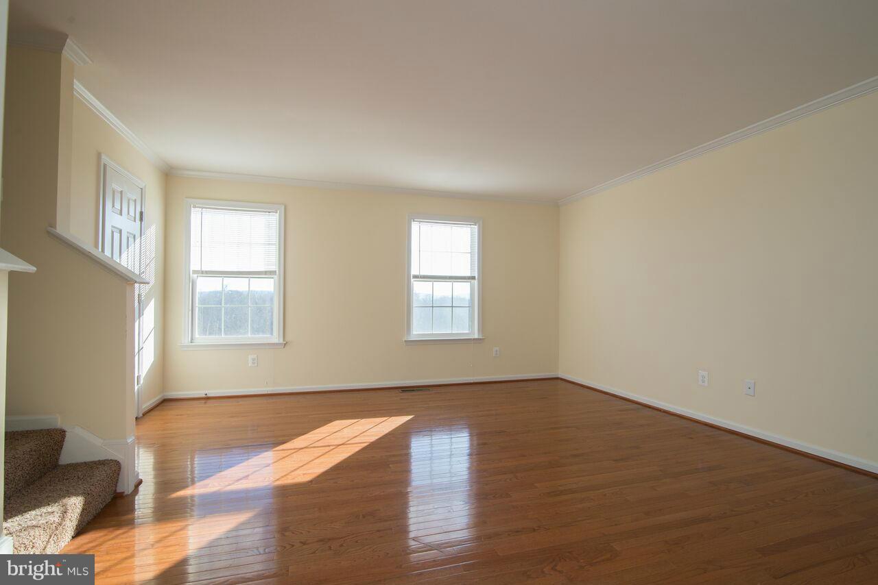 LAKELAND PLACE - Residential Lease