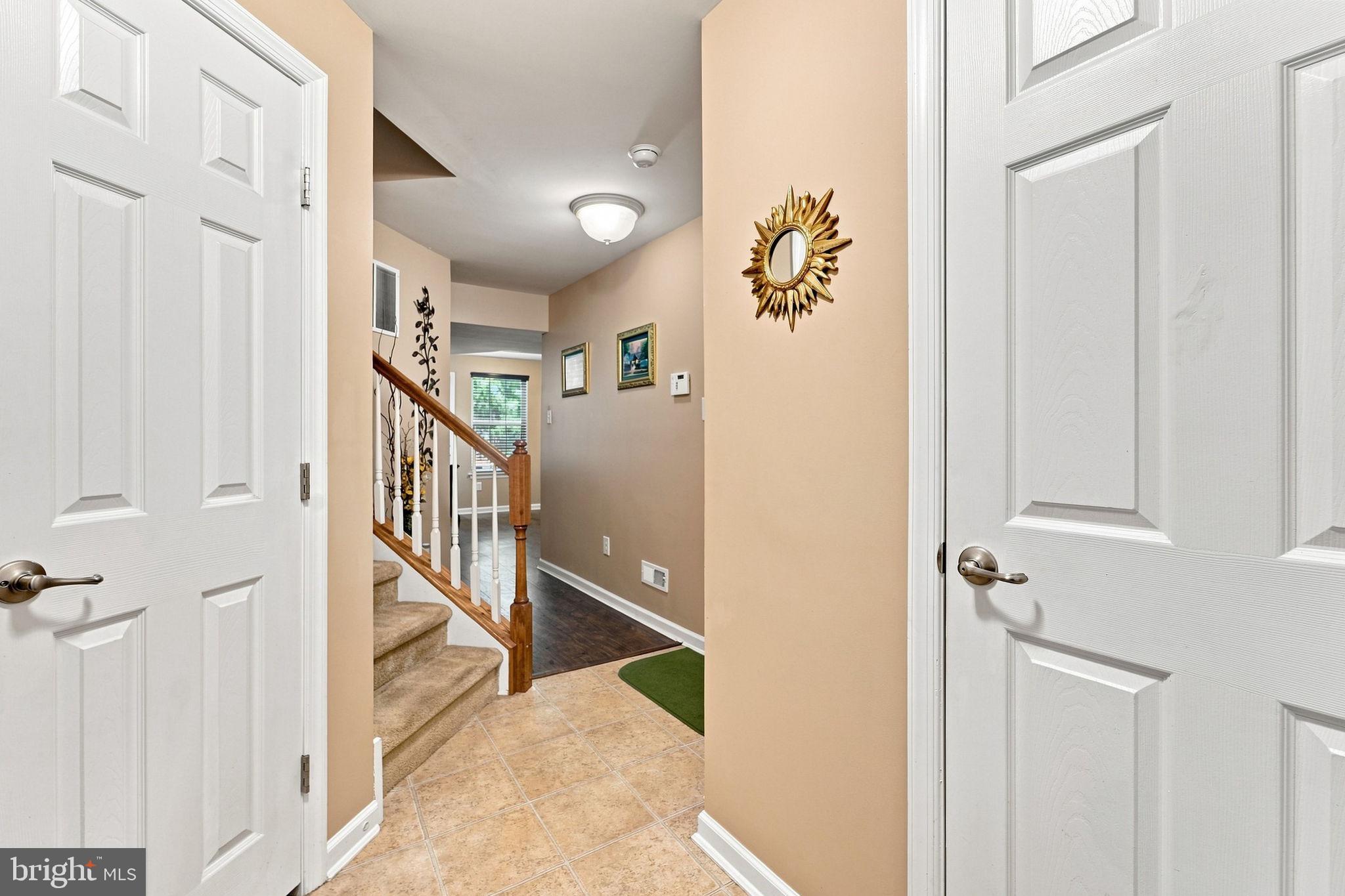 2102 E OAK ROAD B3