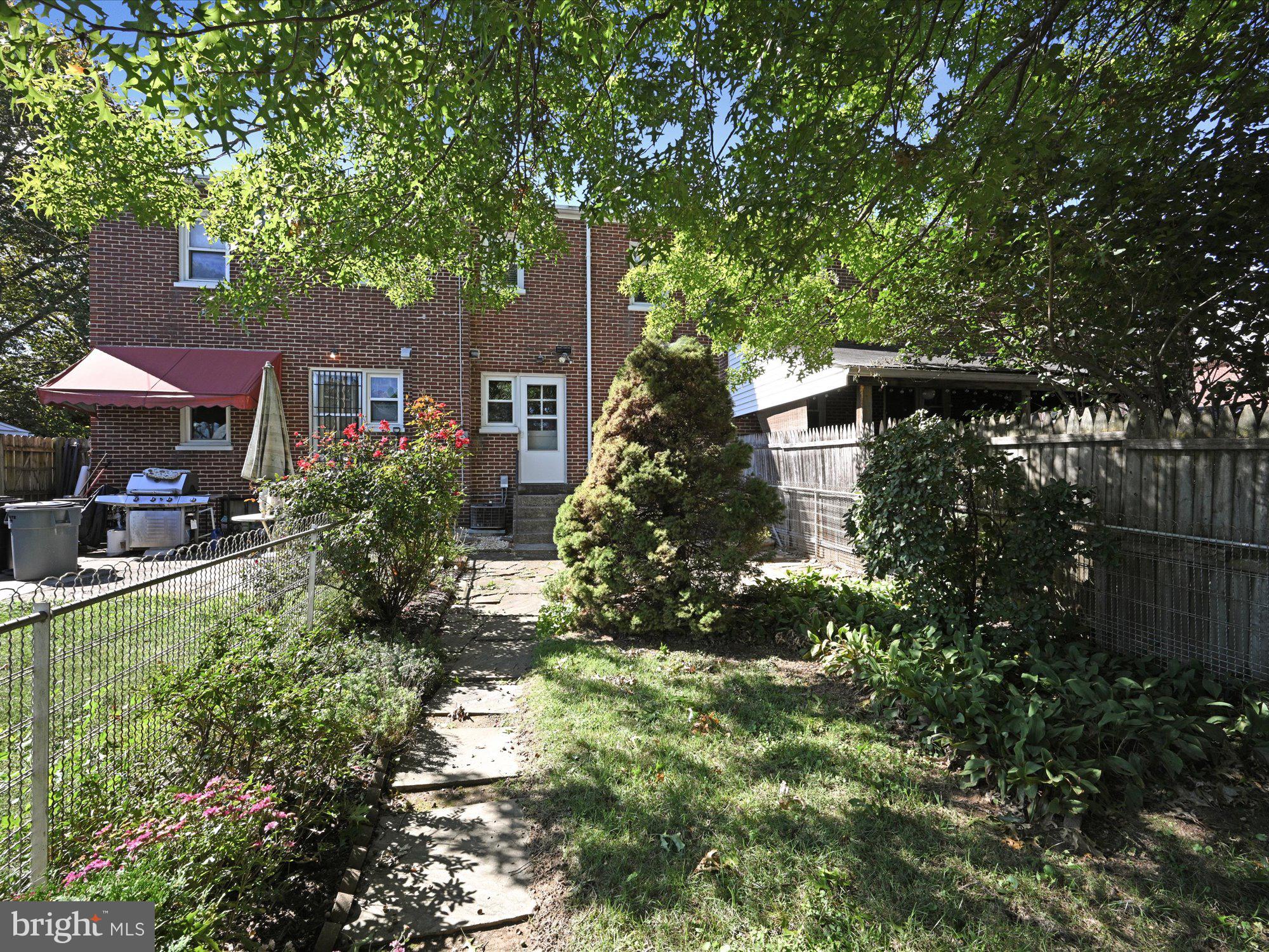 LANCASTER - Residential