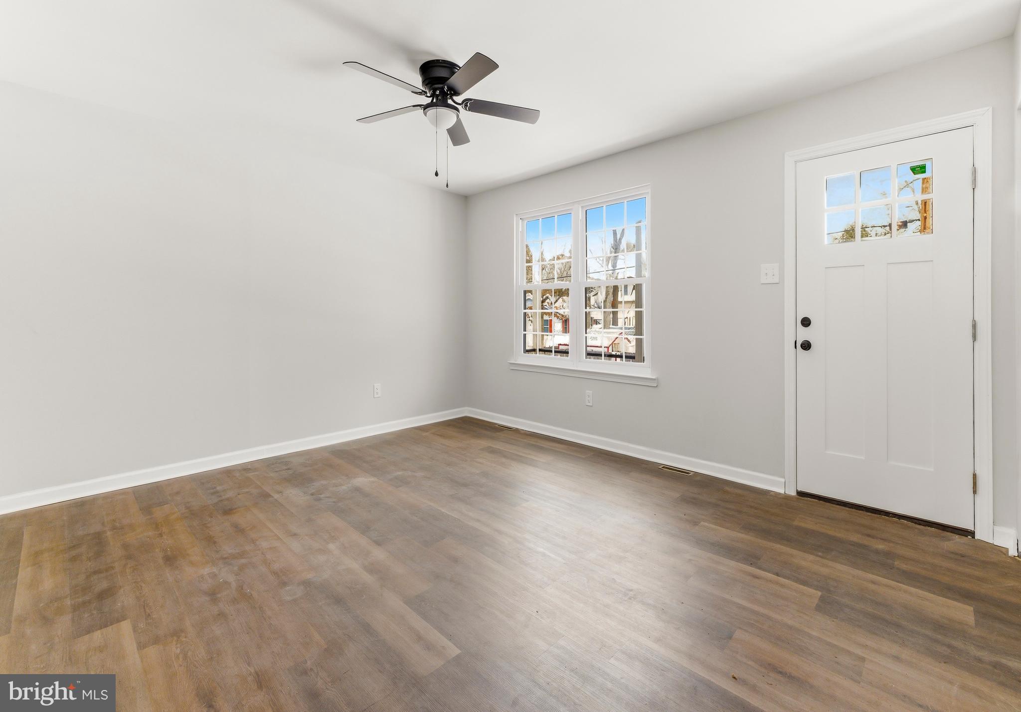 16 E WOODBURN AVENUE