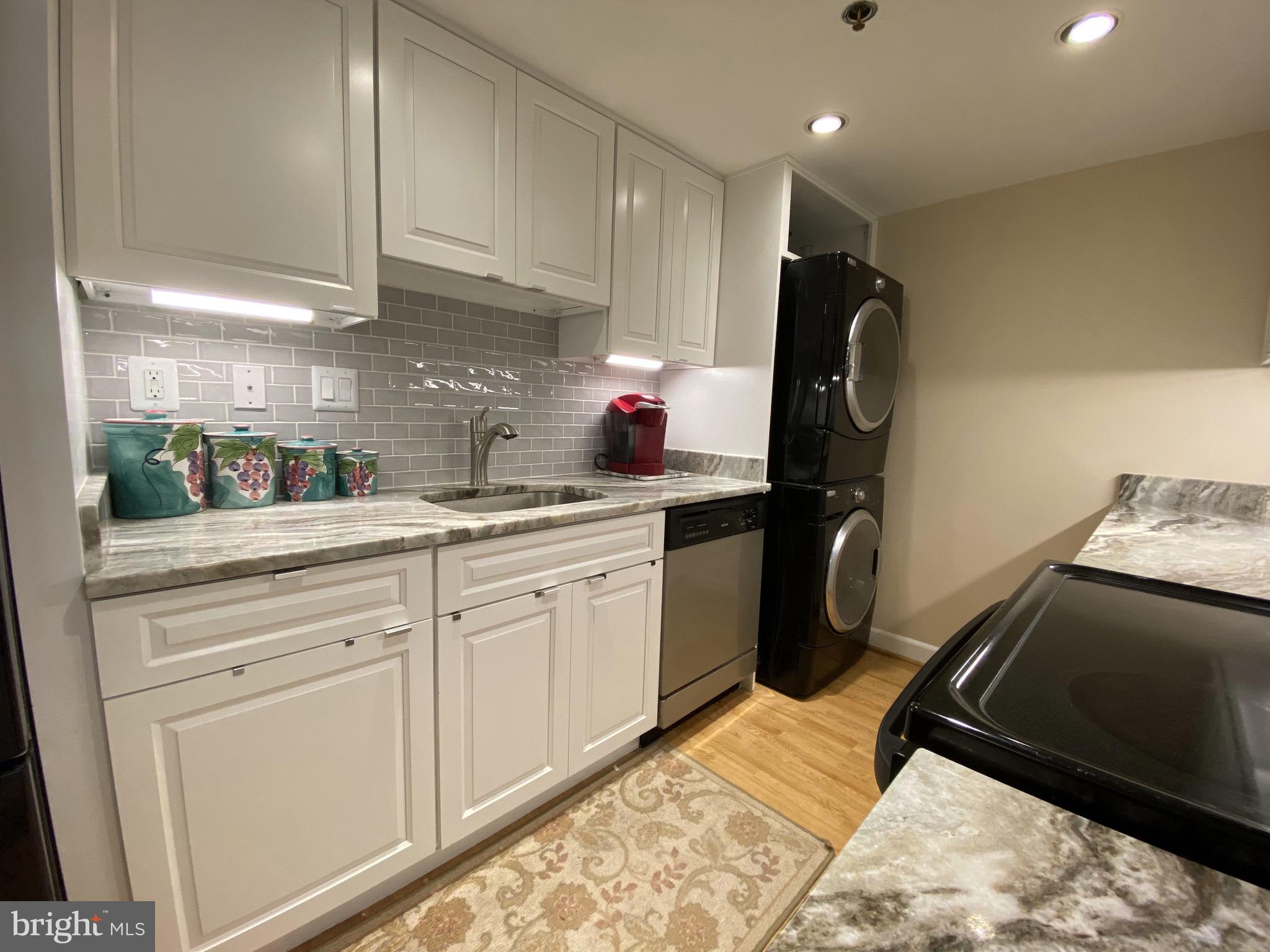 HIGHPOINTE - Residential