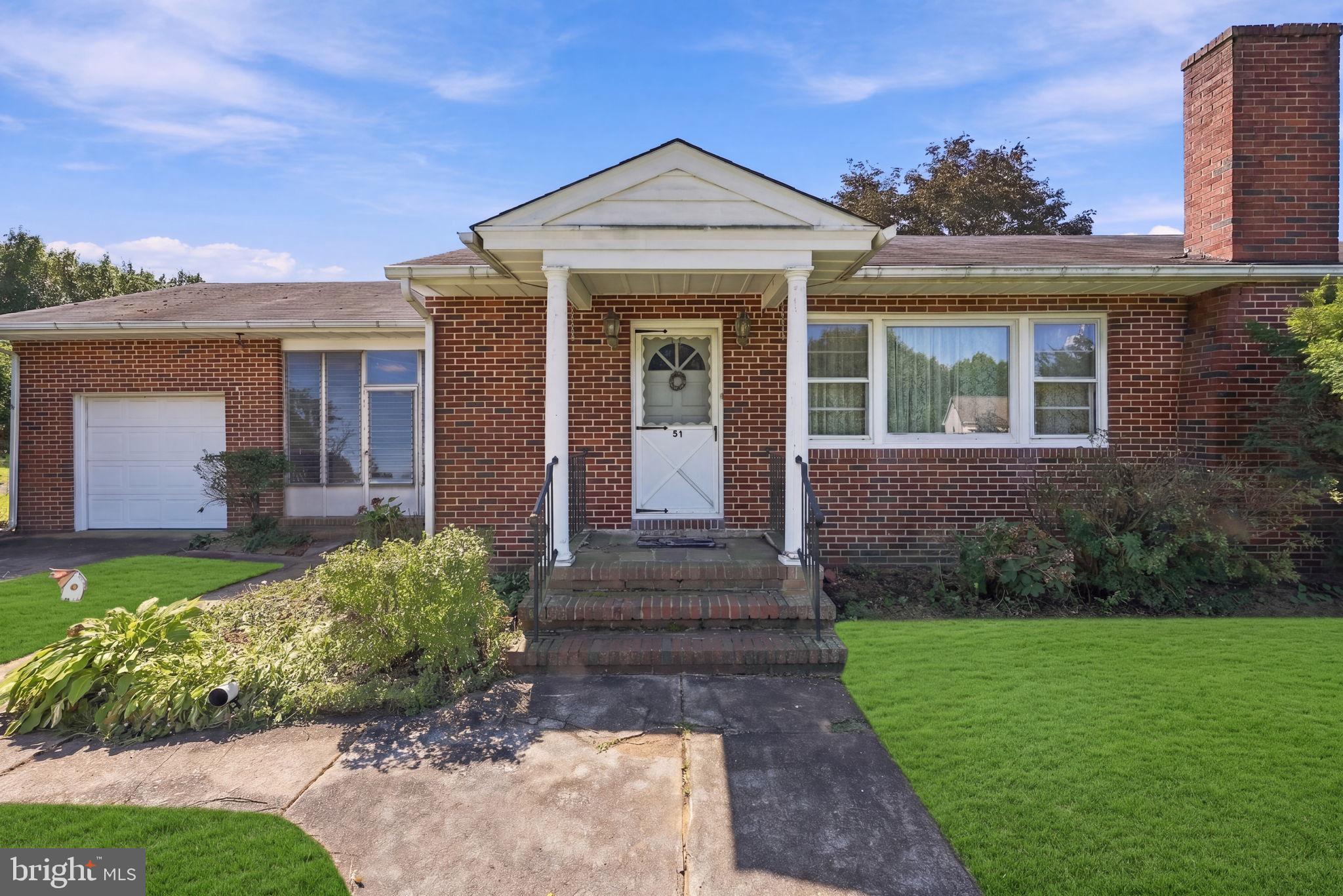 51 QUAKER ROAD