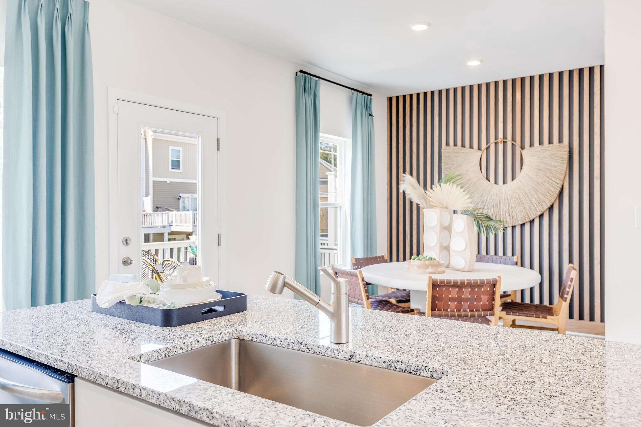 WATER'S LANDING - Residential