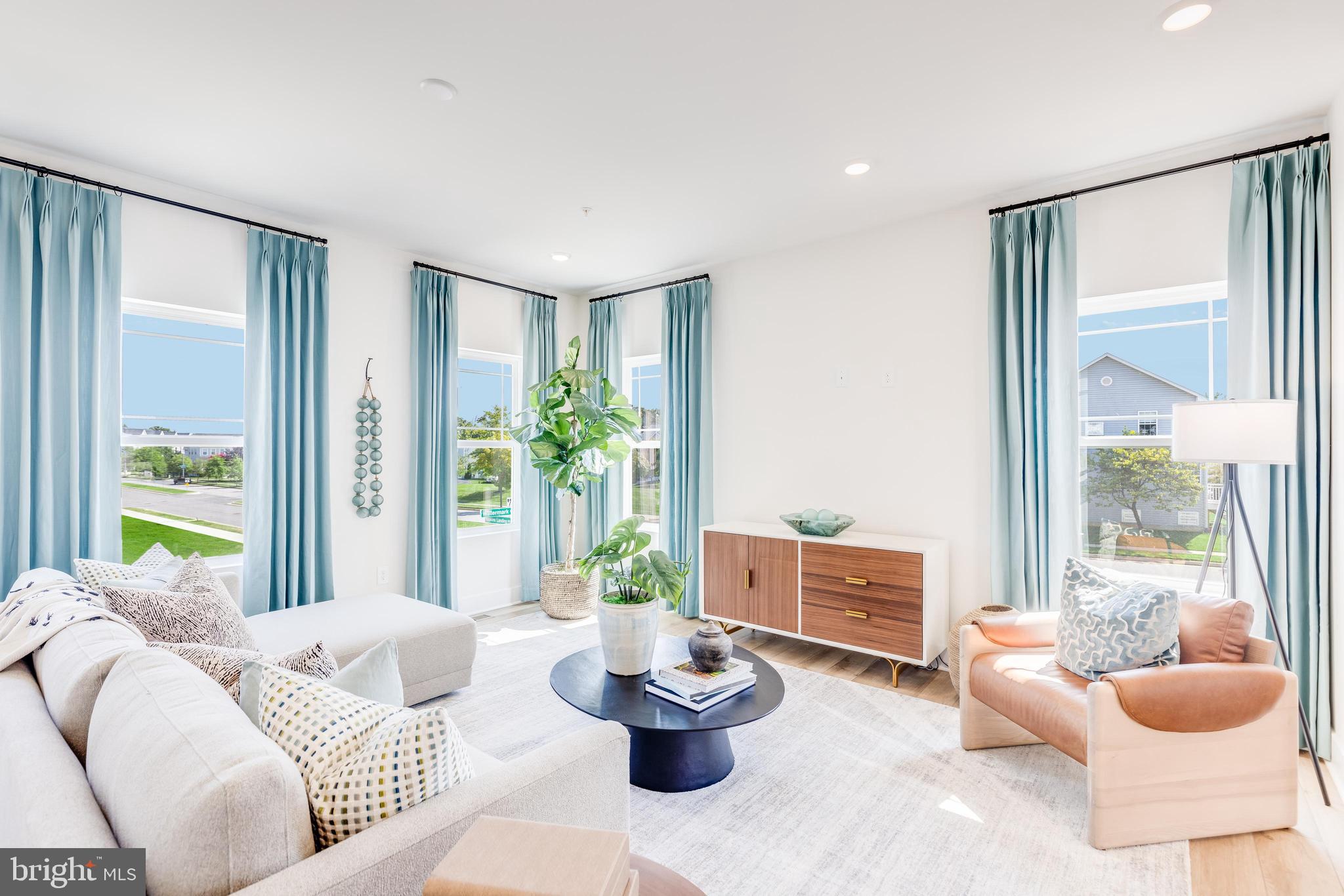 WATER'S LANDING - Residential