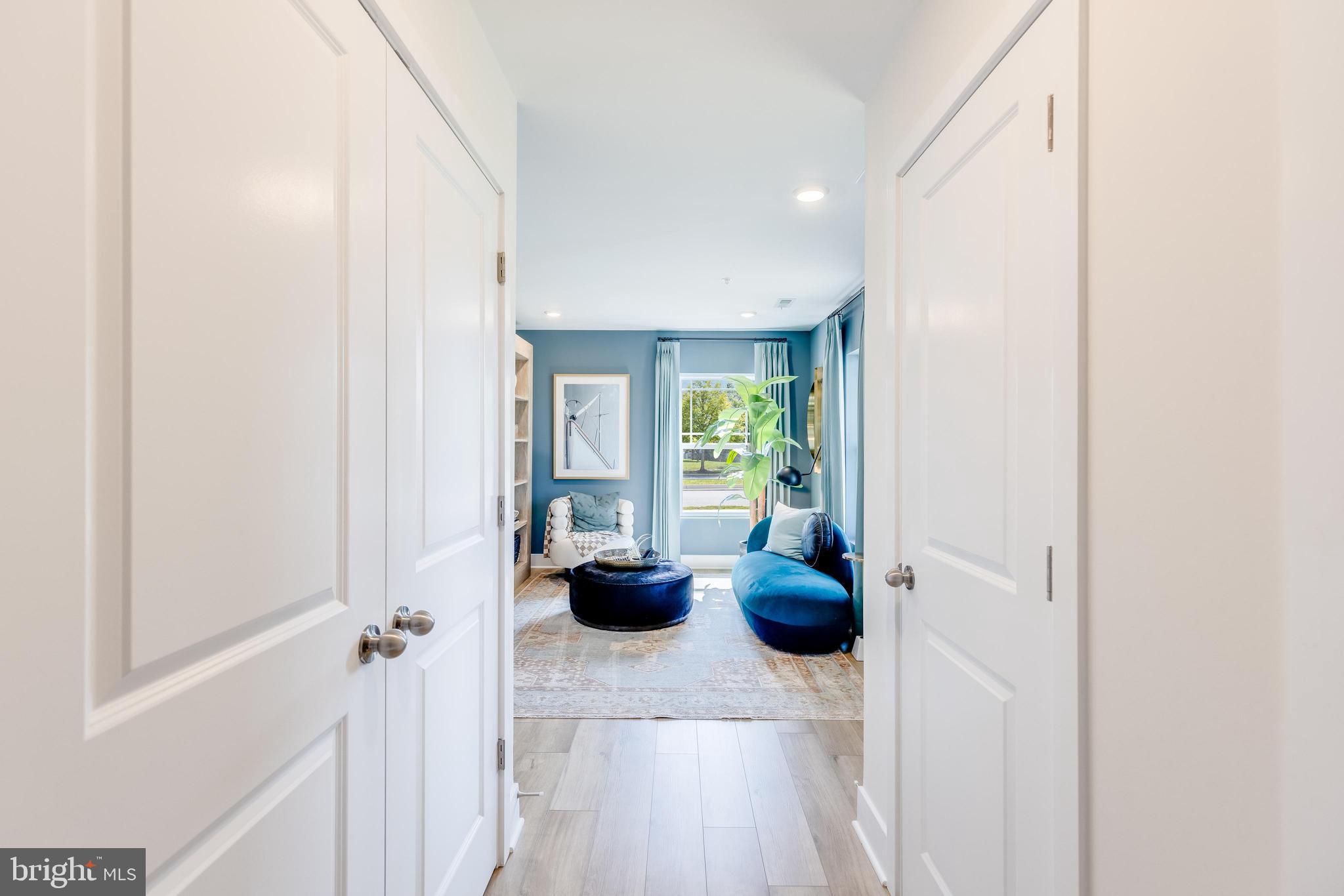 WATER'S LANDING - Residential