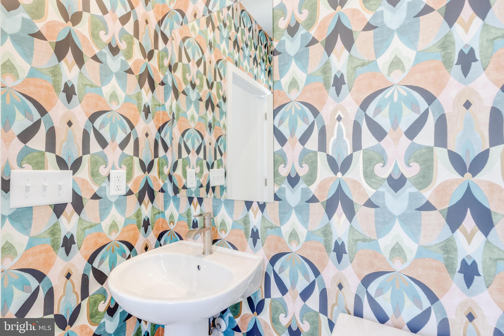 WATER'S LANDING - Residential