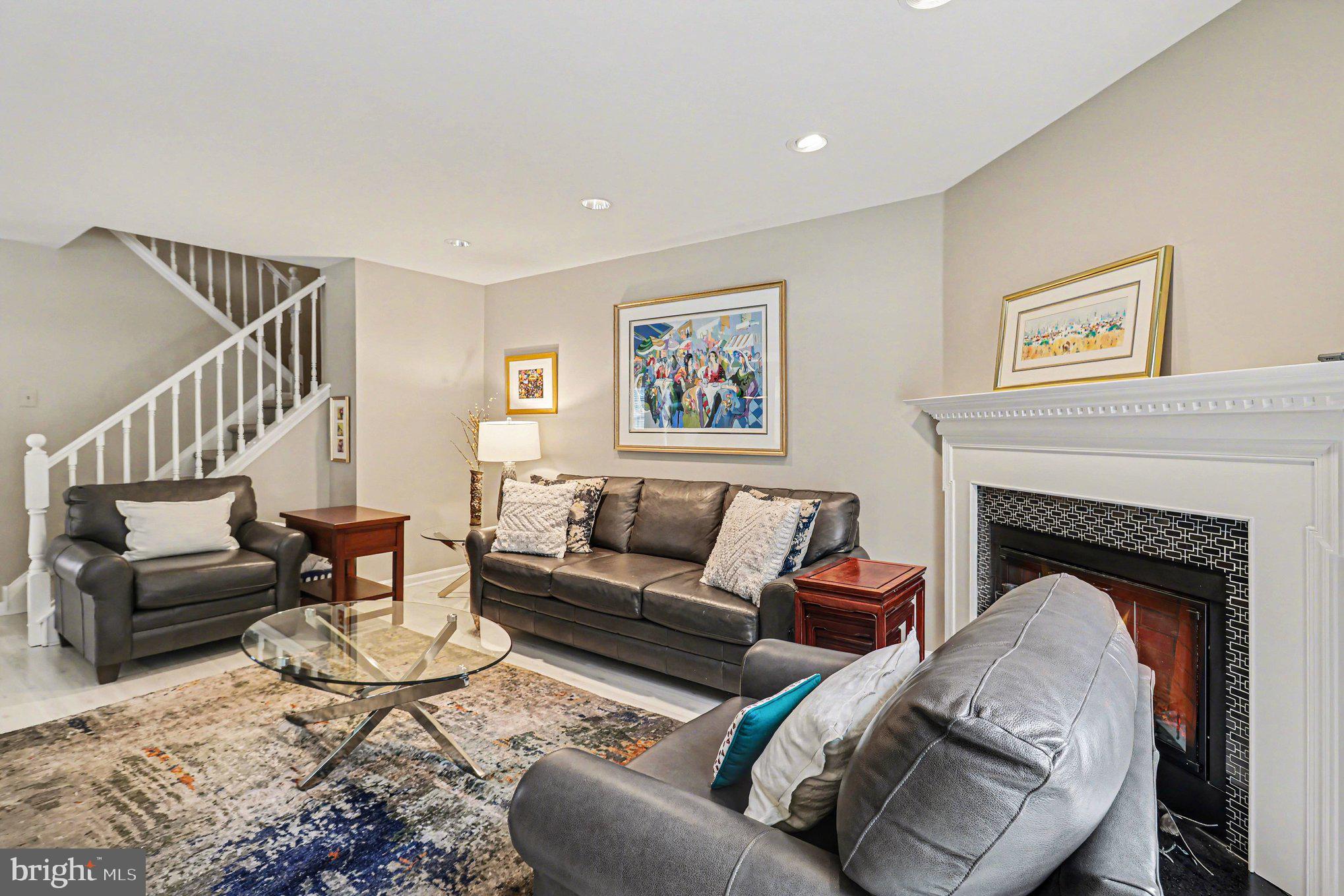 BLUE BELL CC - Residential