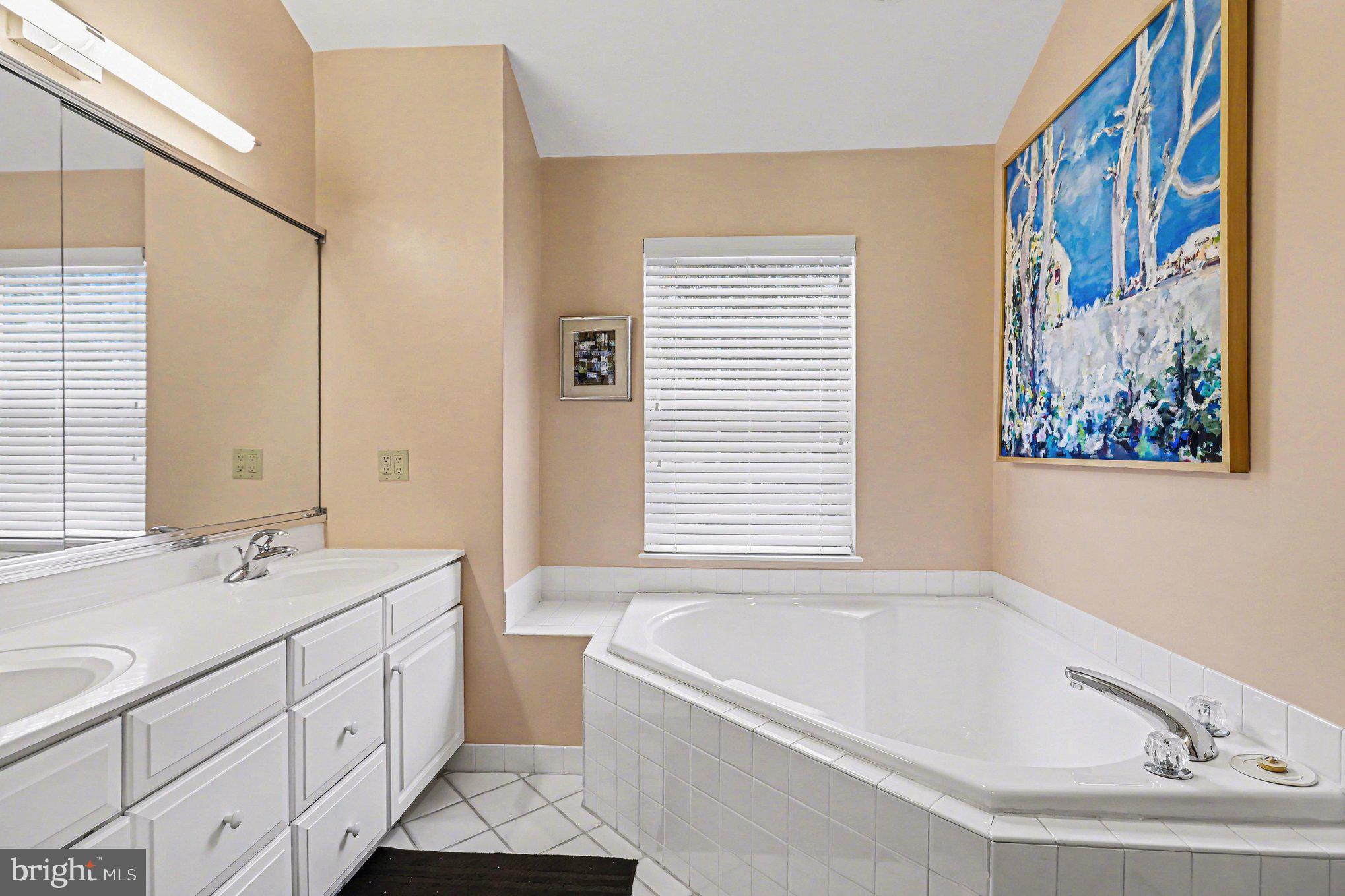 BLUE BELL CC - Residential