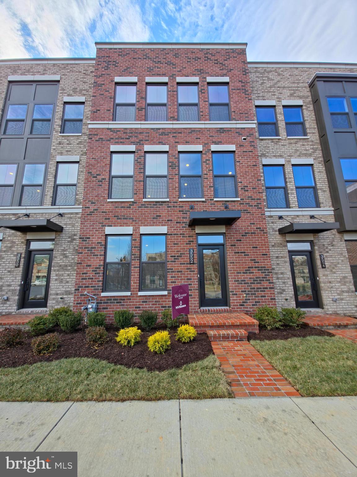 VILLAGES OF URBANA - Residential Lease