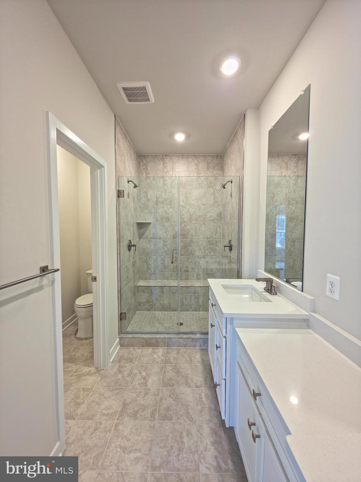 VILLAGES OF URBANA - Residential Lease