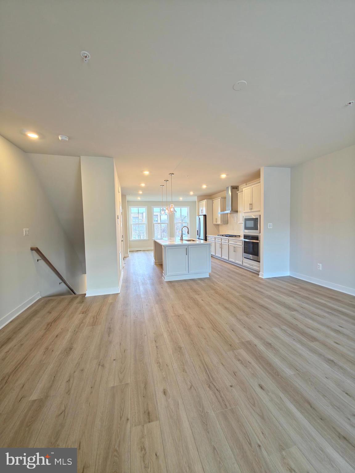 VILLAGES OF URBANA - Residential Lease