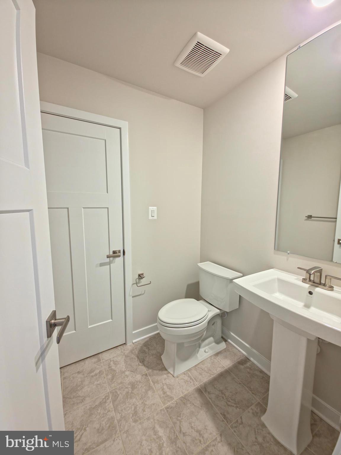 VILLAGES OF URBANA - Residential Lease