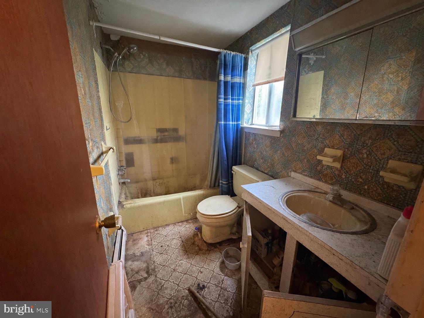 CENTENNIAL HILLS - Residential