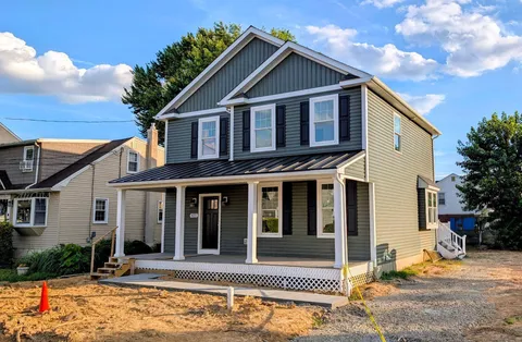 MLS: PADE2118228