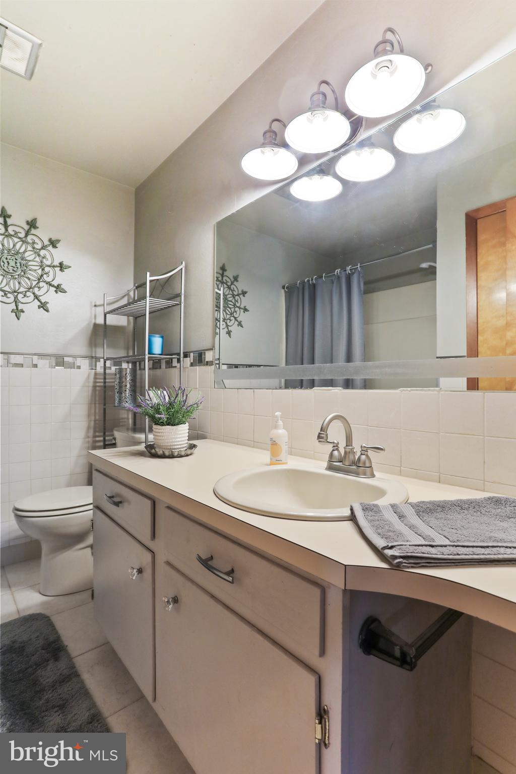 HAGERSTOWN - Residential