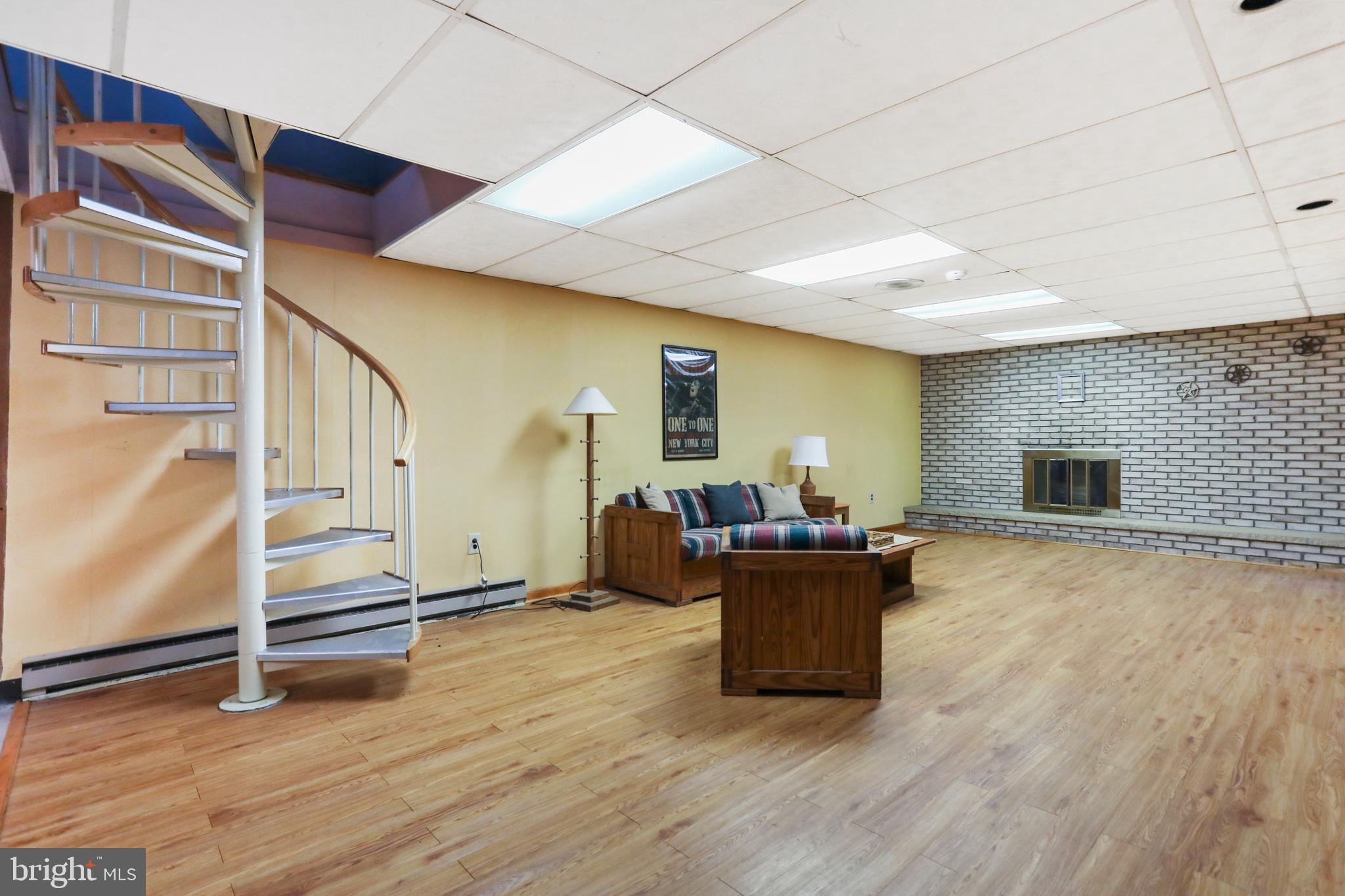 HAGERSTOWN - Residential