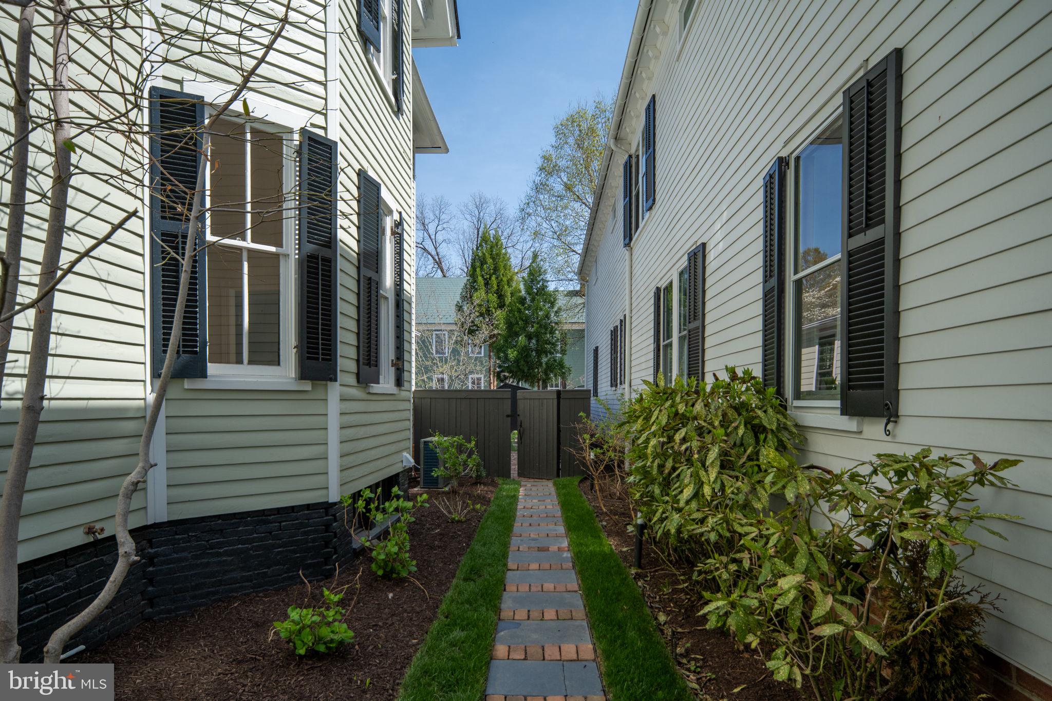 FREDERICKSBURG CITY - Residential