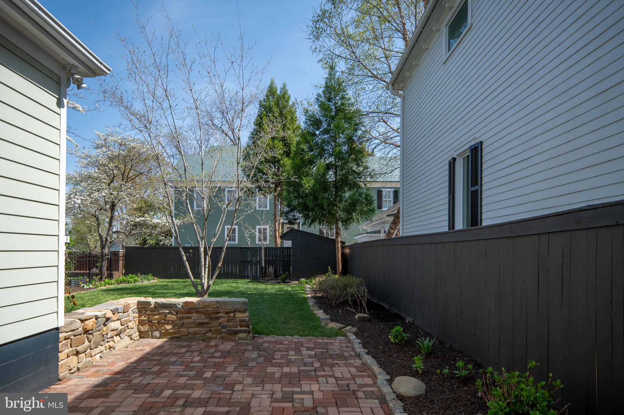 FREDERICKSBURG CITY - Residential