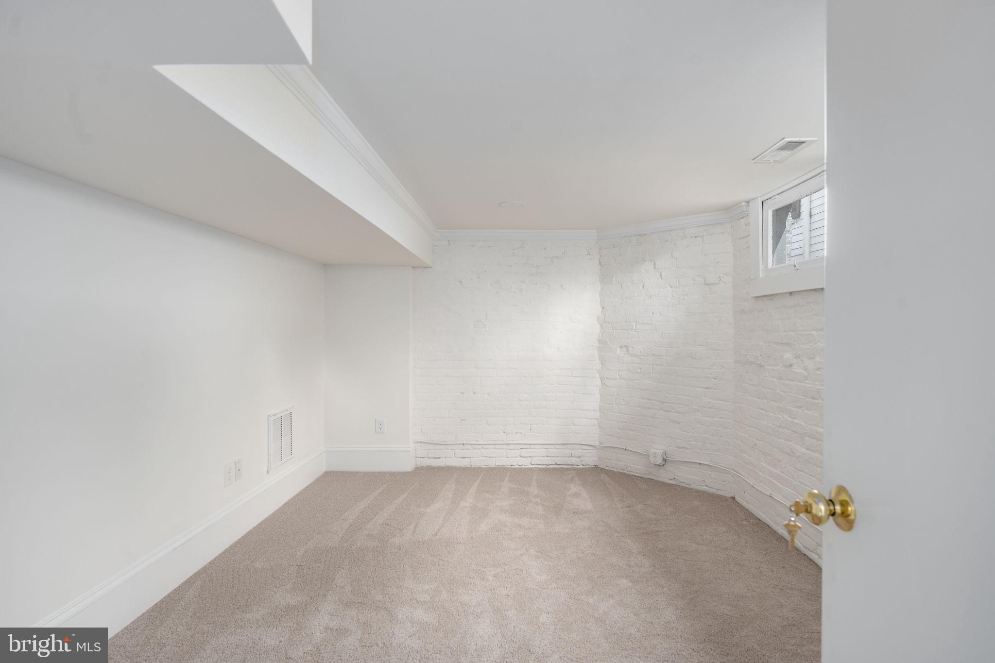 FREDERICKSBURG CITY - Residential