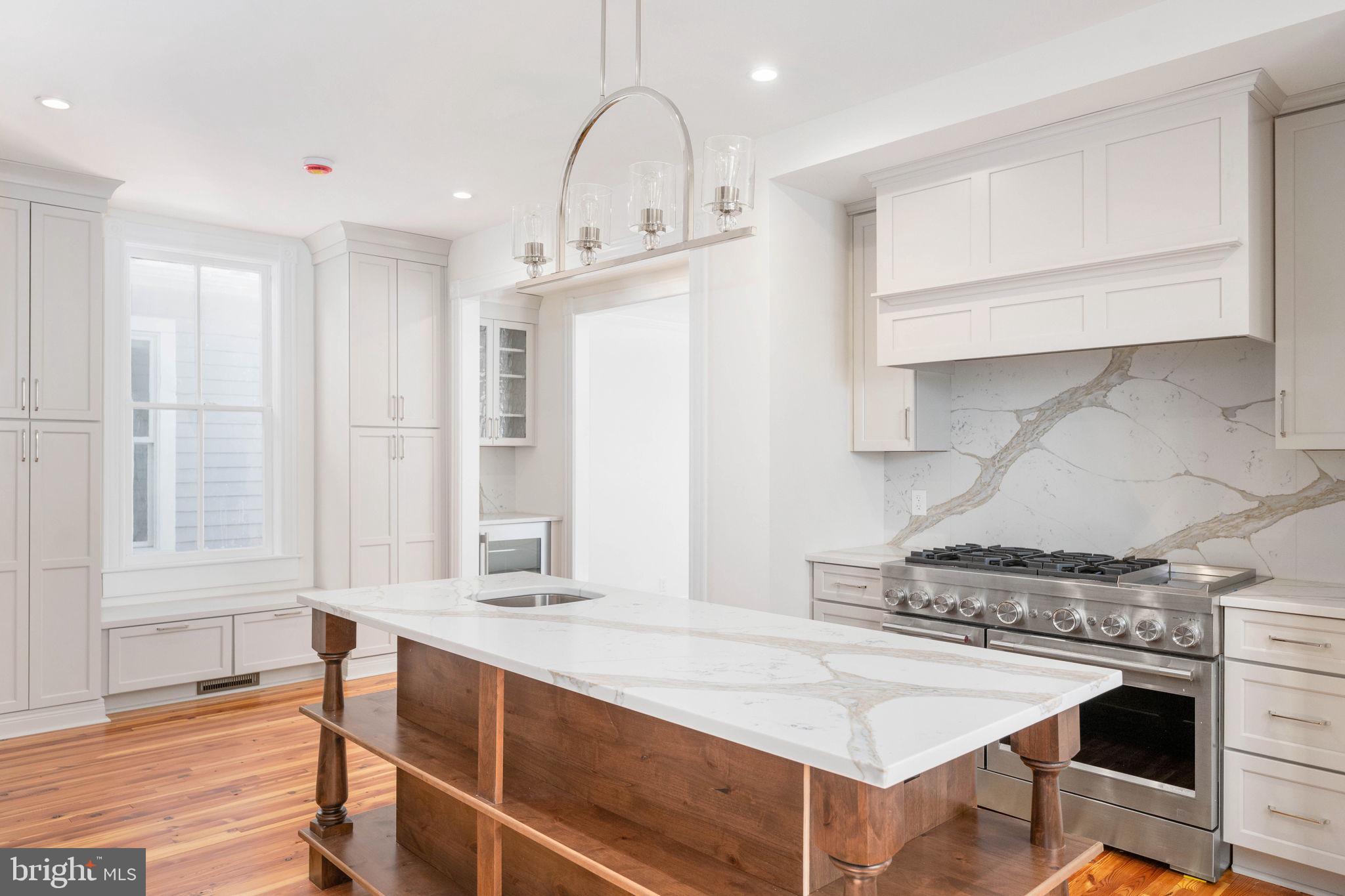 1403 WASHINGTON AVENUE