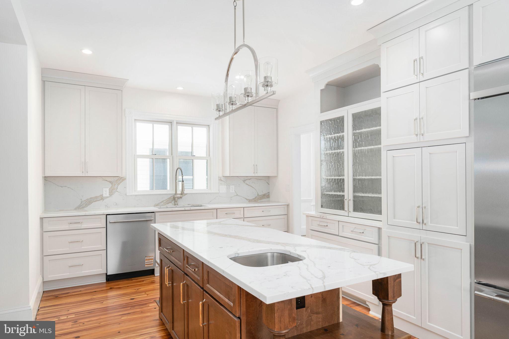 1403 WASHINGTON AVENUE