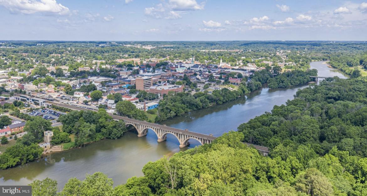 FREDERICKSBURG CITY - Residential