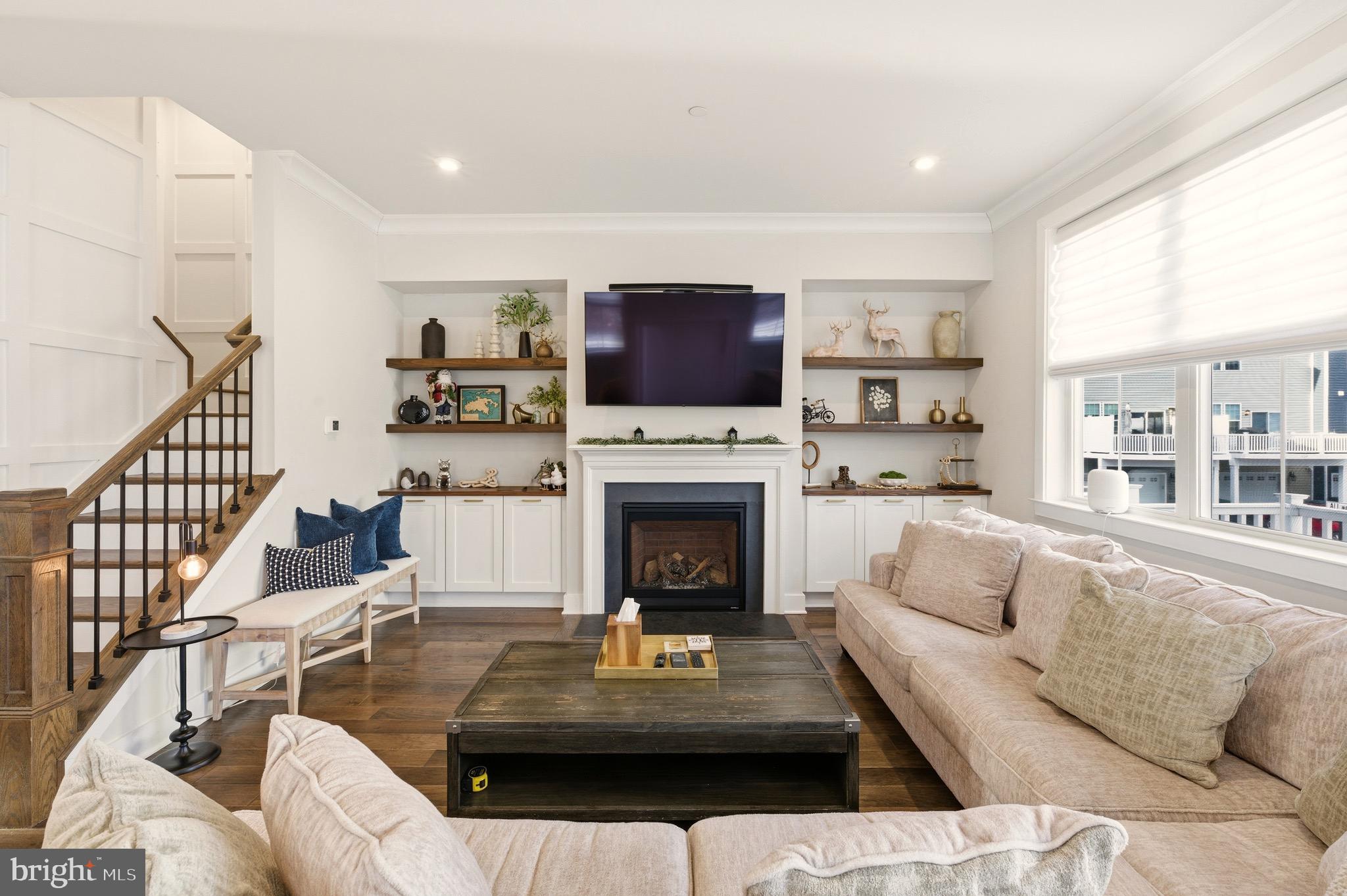 STEELPOINTE - Residential