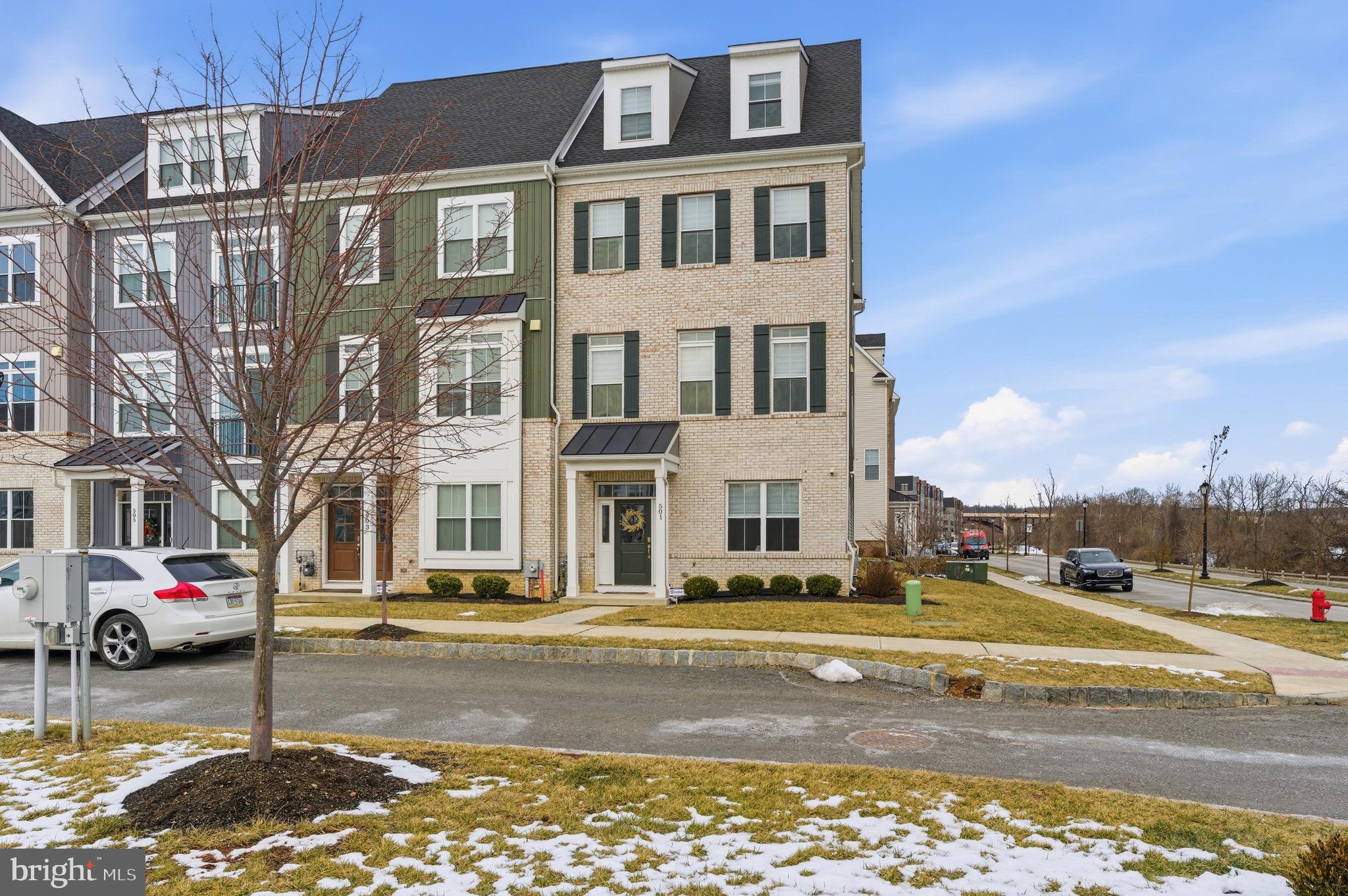 STEELPOINTE - Residential