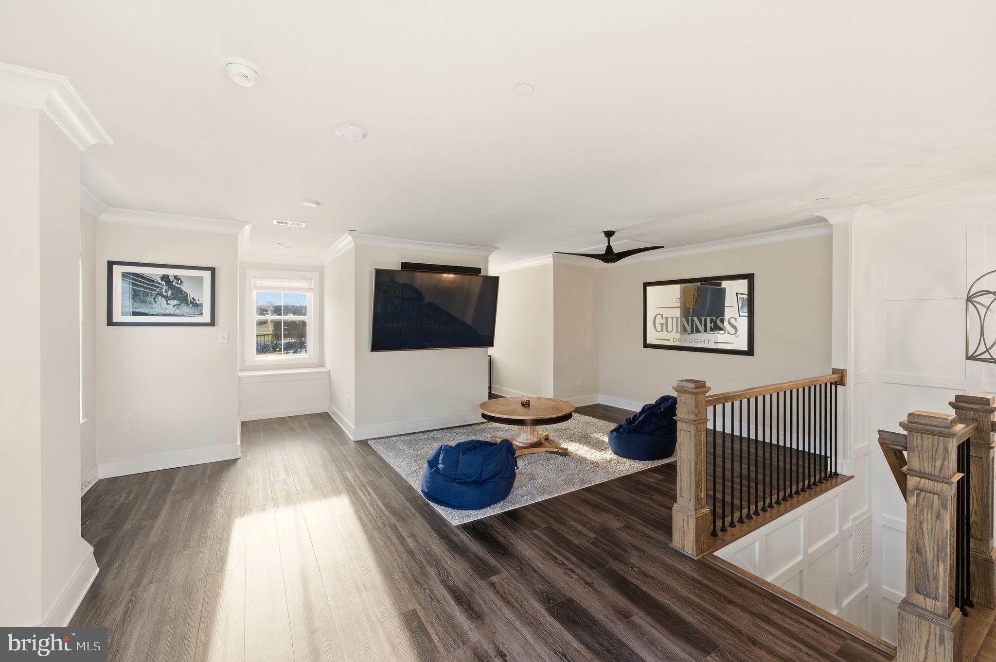 STEELPOINTE - Residential